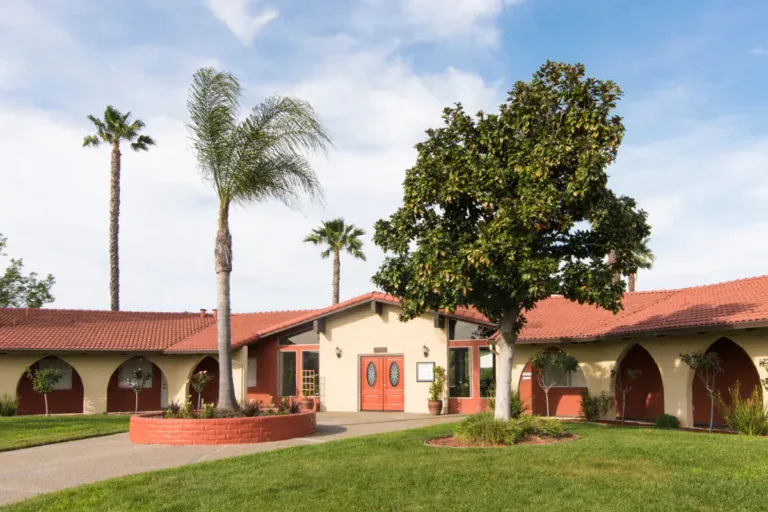 Eastridge Estates — photo building