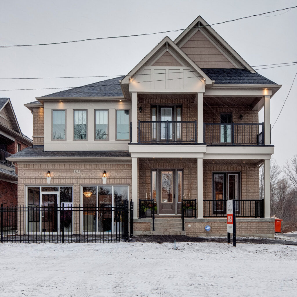 Beeton Low-rise — photo building
