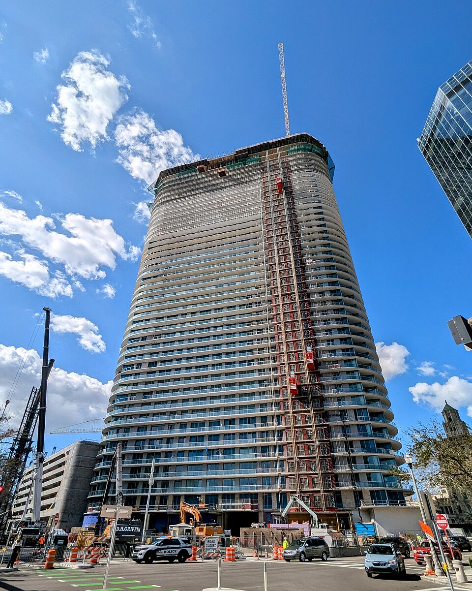 The Residences at 400 Central