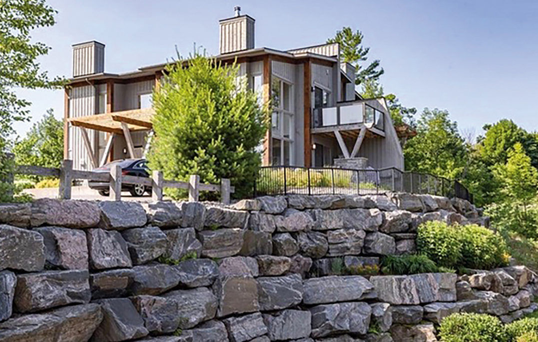 Deerhurst Resort — photo building