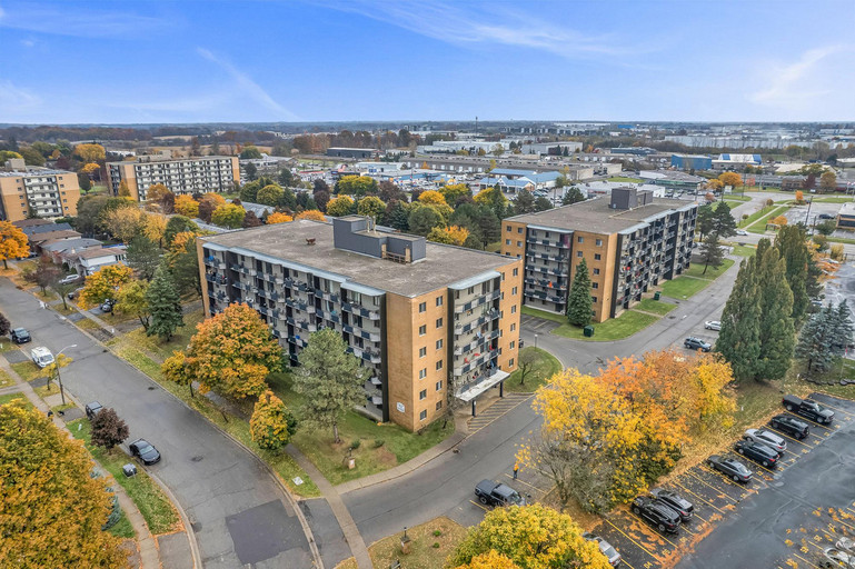 Lynden Park Towers