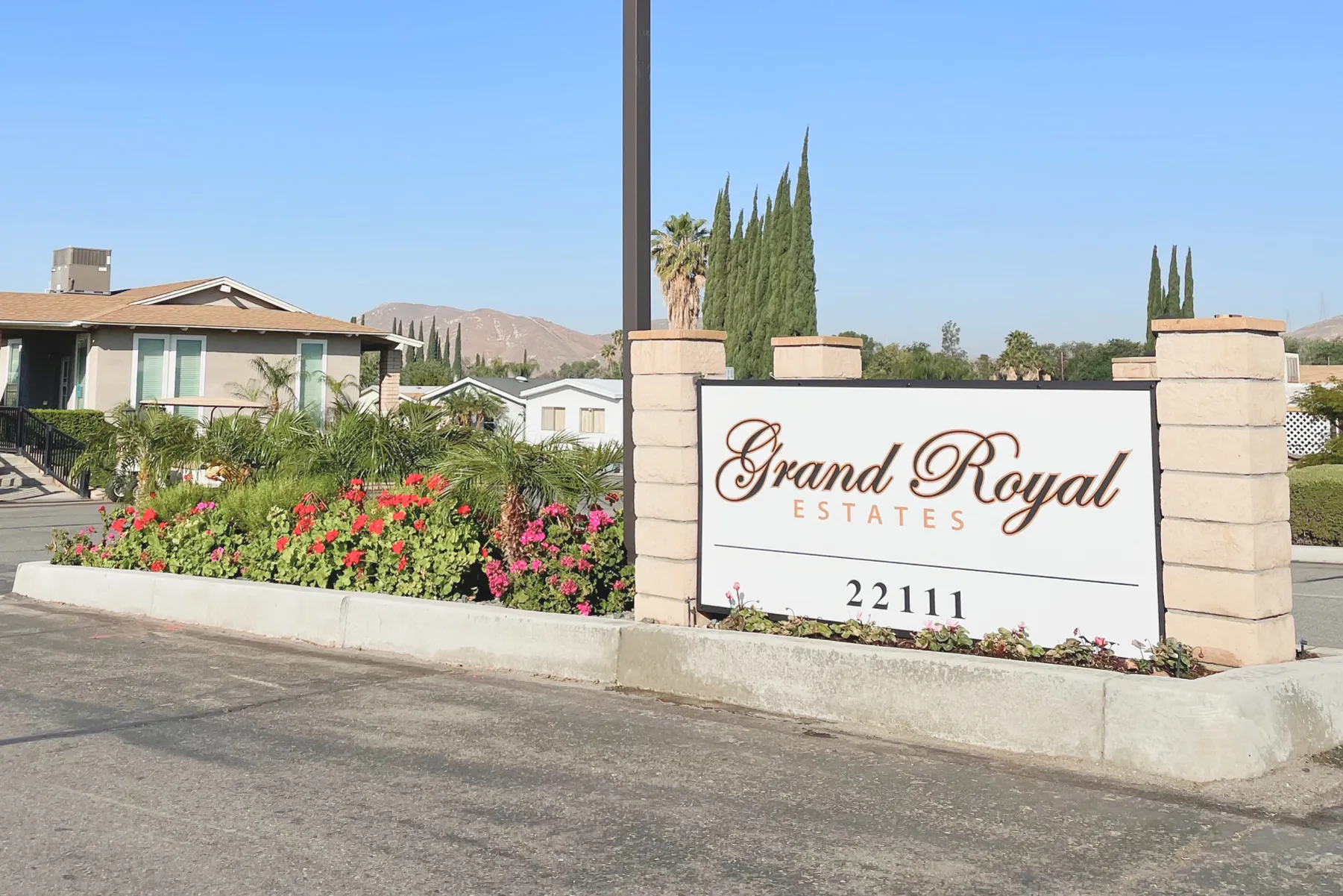 Grand Royal Estates