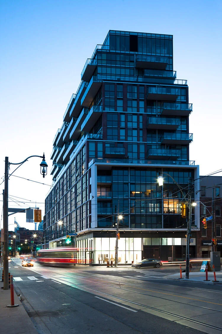 The King East / 2014 — photo building