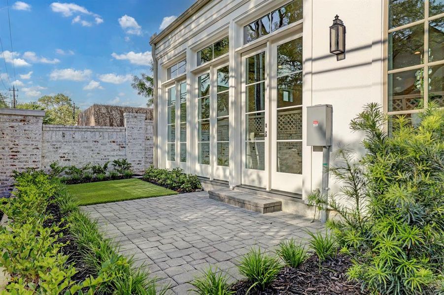 Memorial — lifestyle amenity