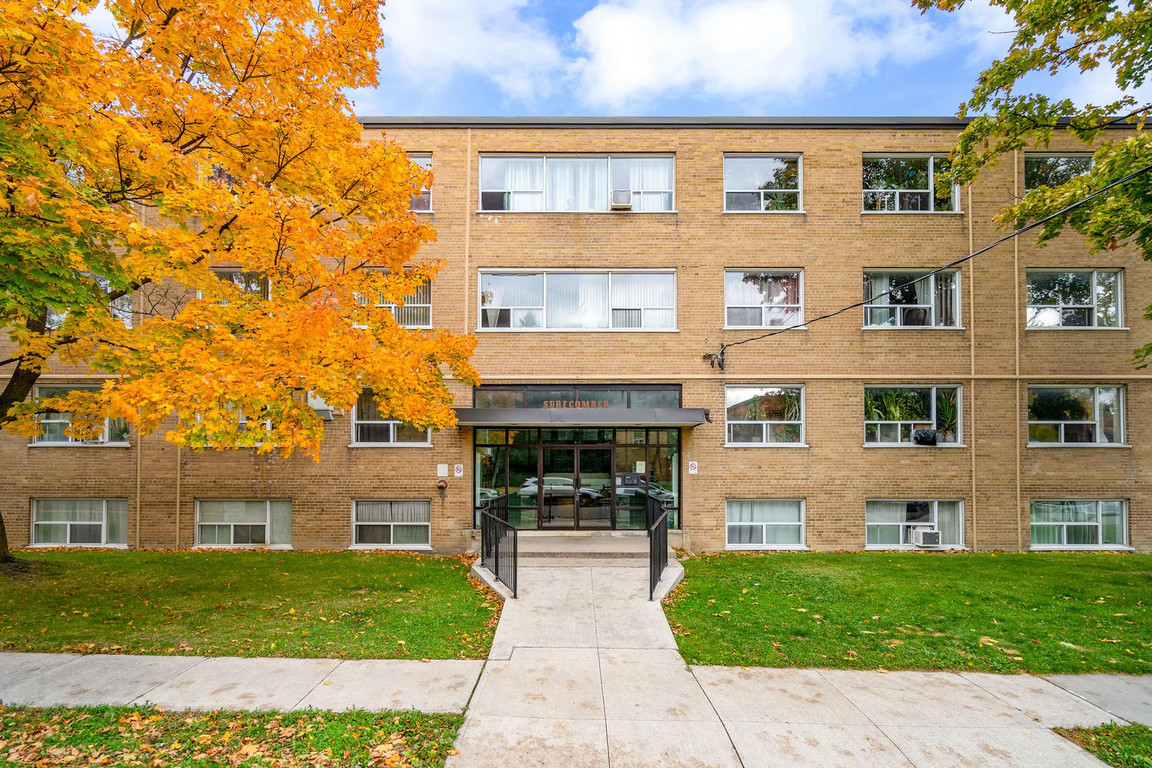 Seacomber Apartments