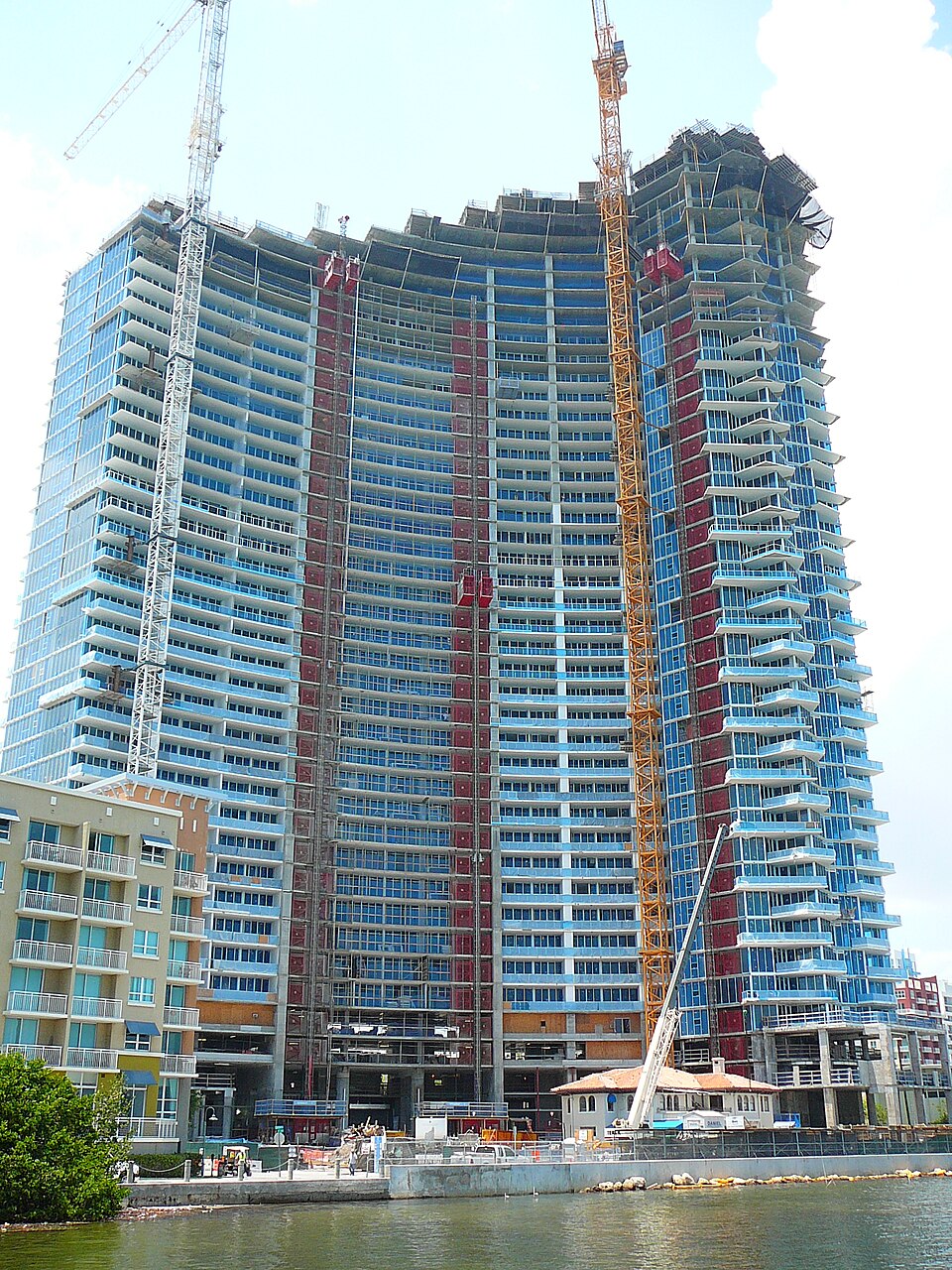 Paramount Bay
