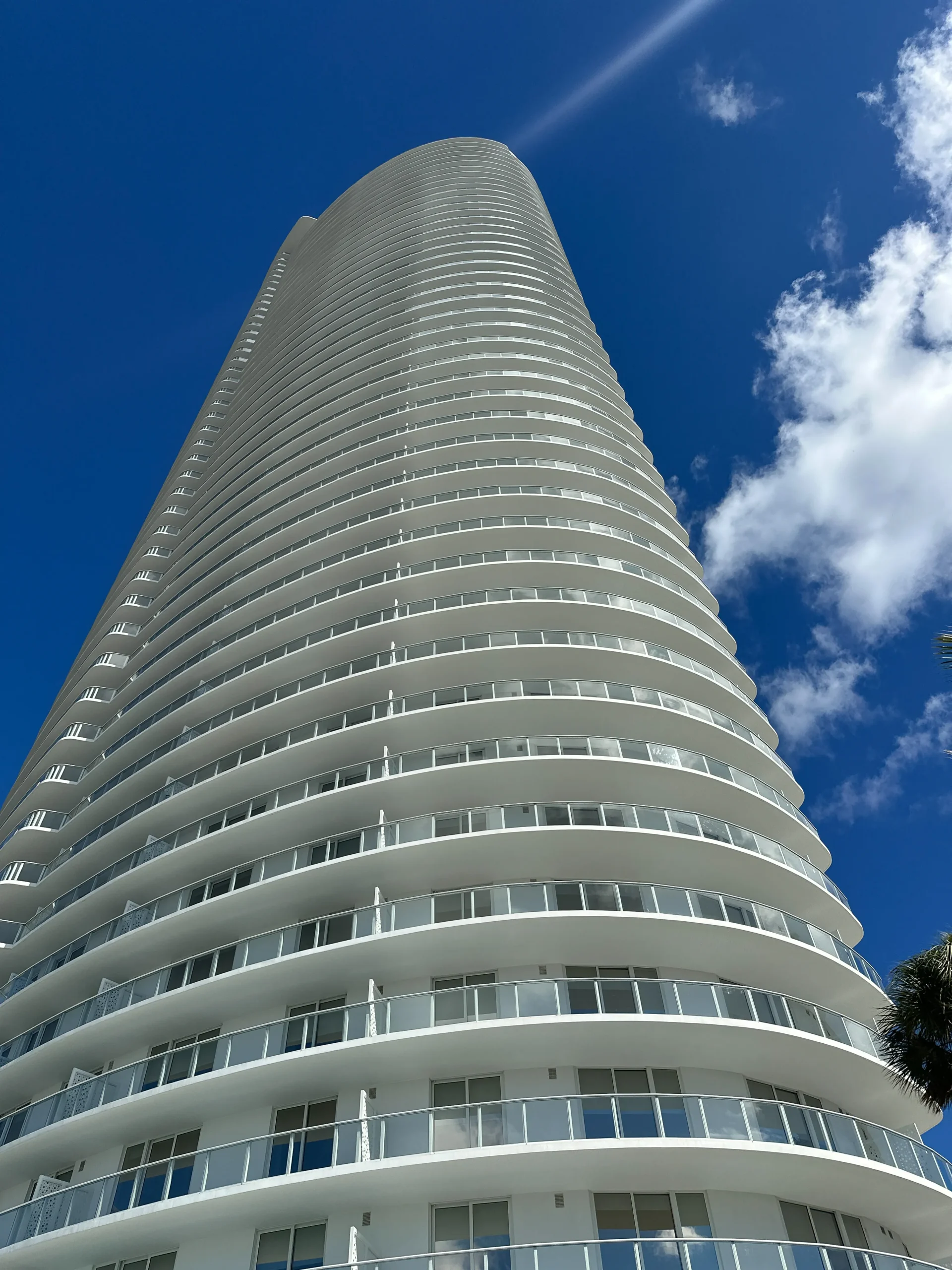 Flow Brickell — photo building