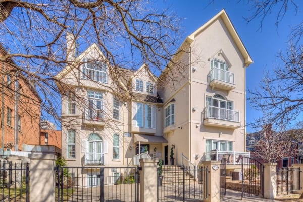 Jarvis Mansions — photo building