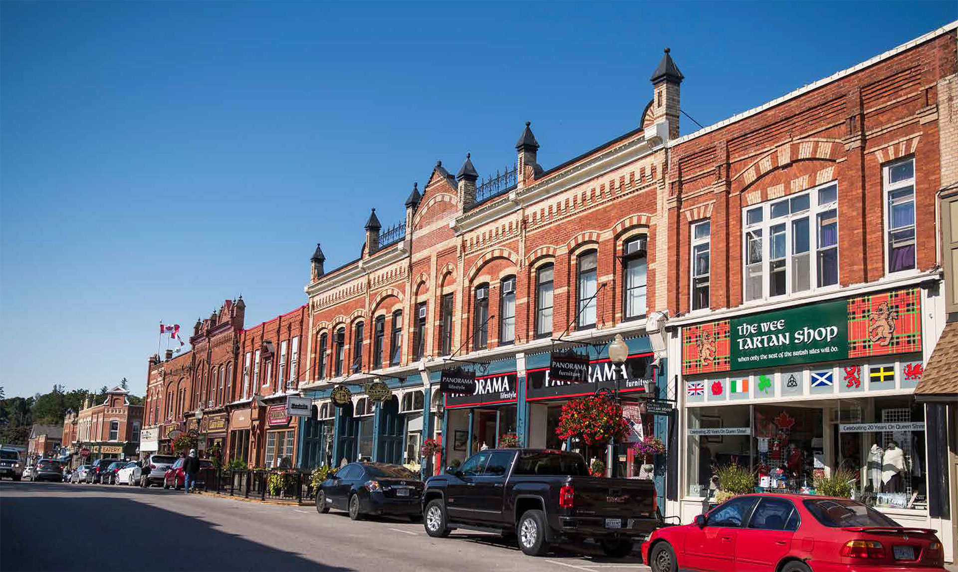 Courts of Canterbury Port Perry — lifestyle amenity