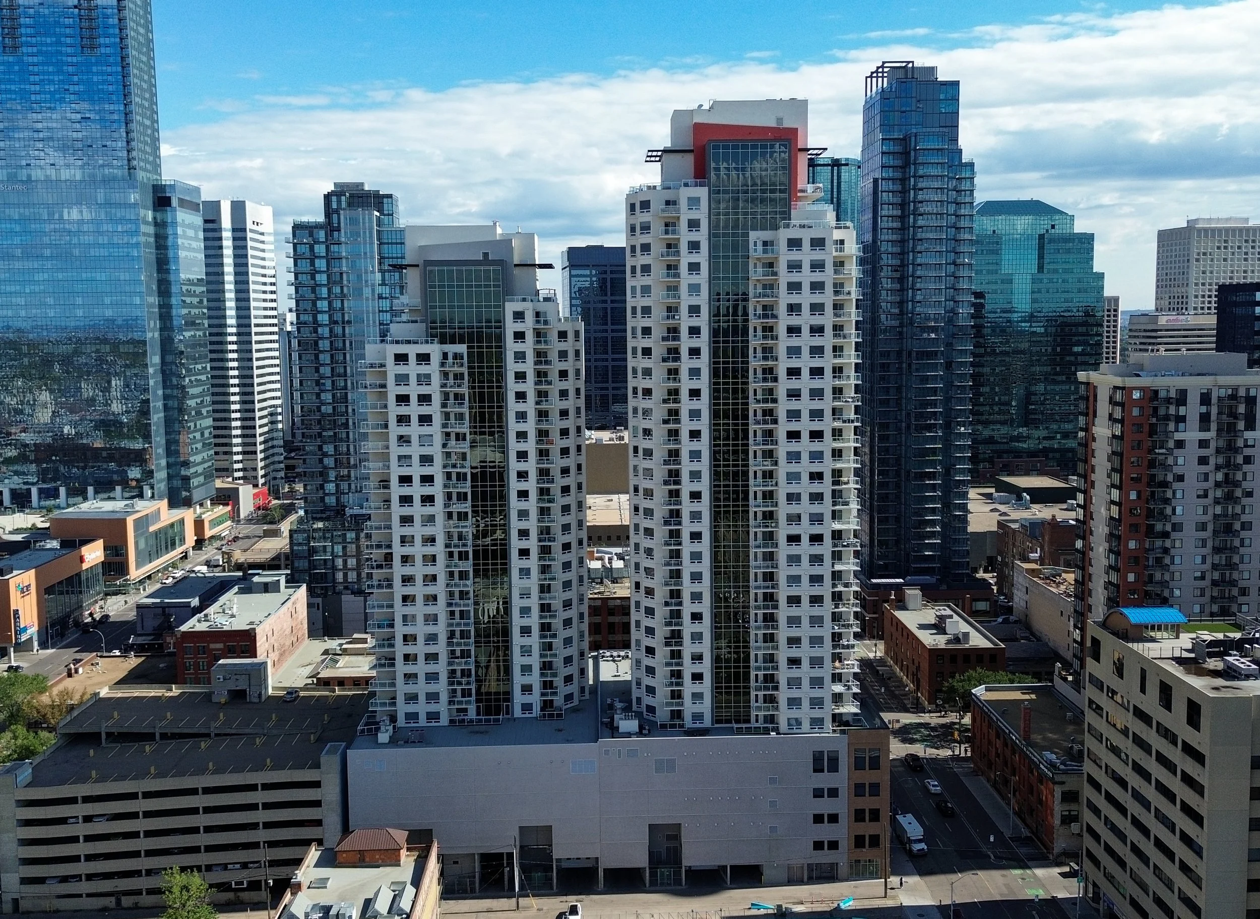 Fox Towers — photo building