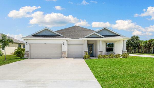 Lehigh Acres — photo building