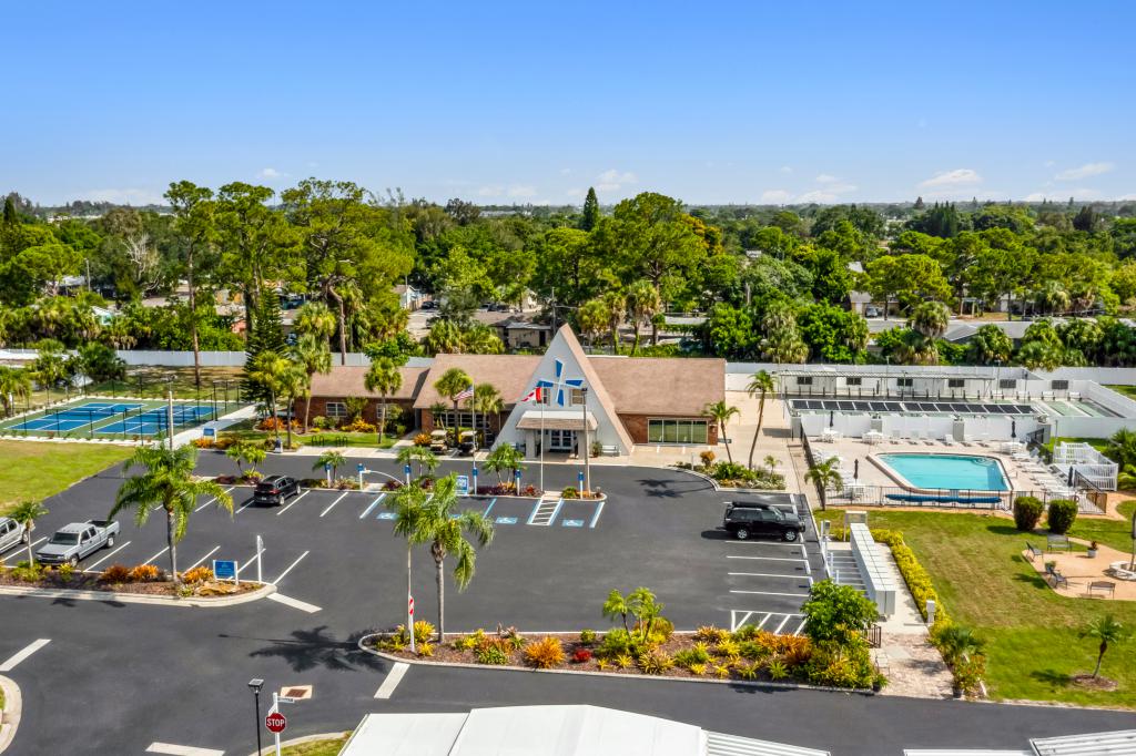 Bayshore Windmill Village — aerial rendering