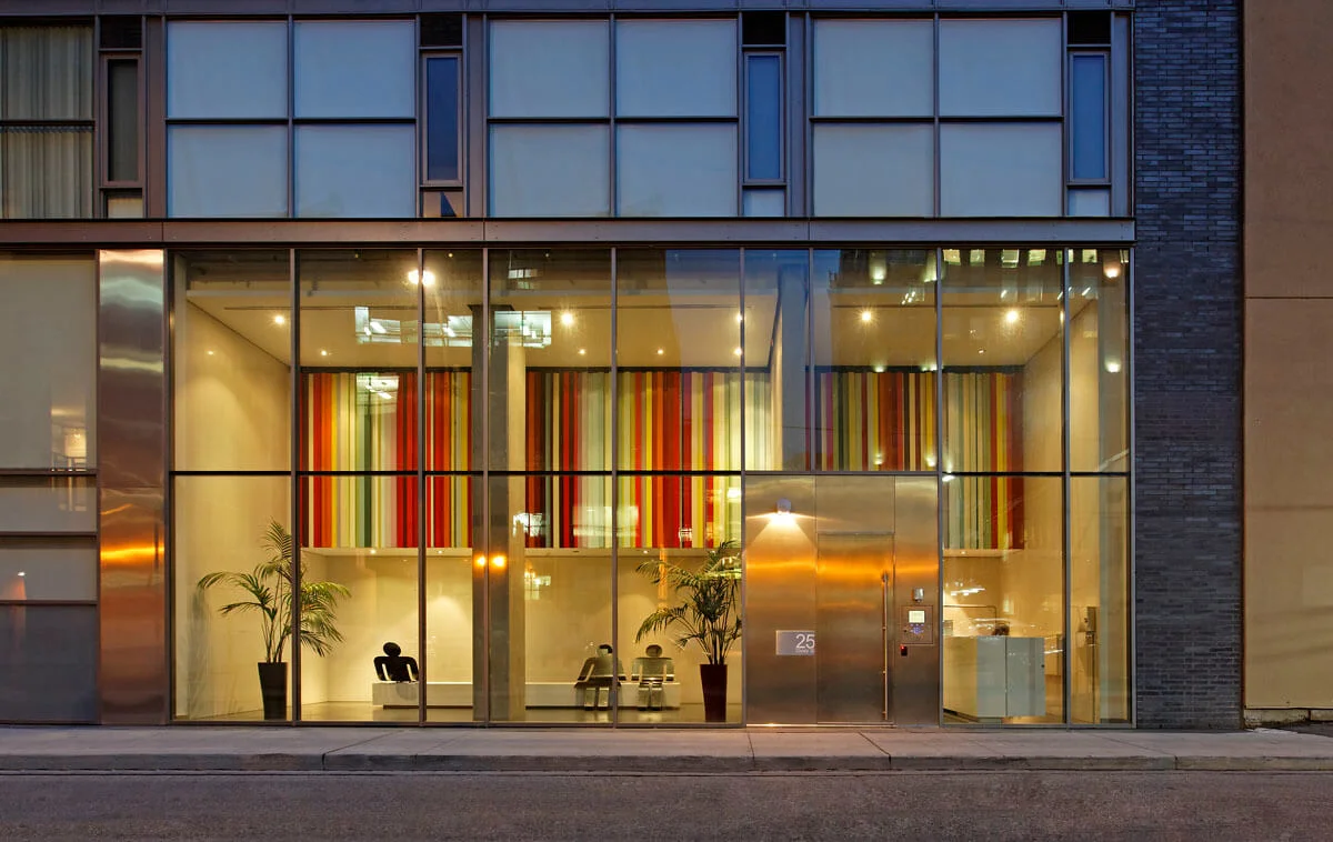 Glas / 2008 — photo building