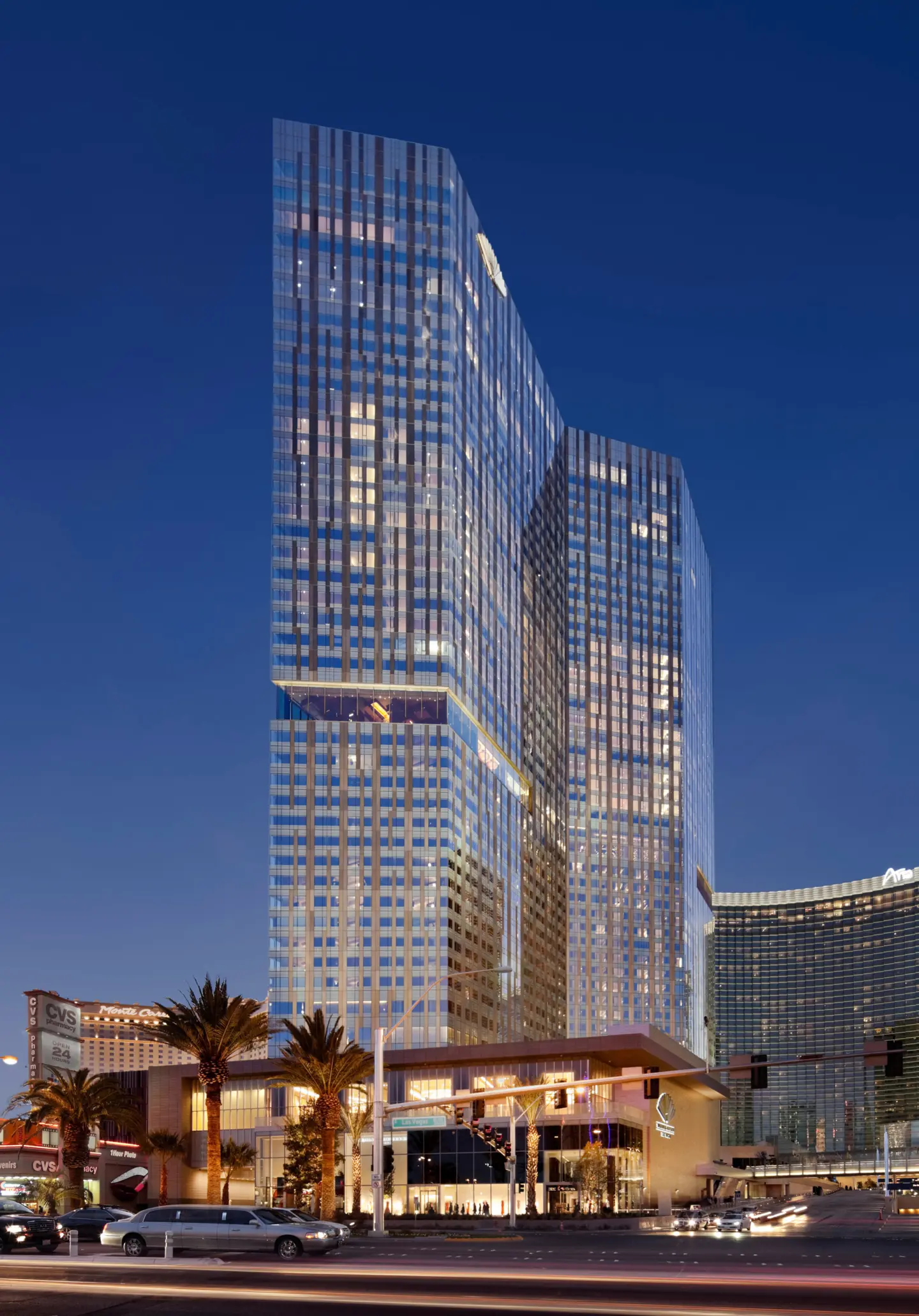 Mandarin Oriental — photo building