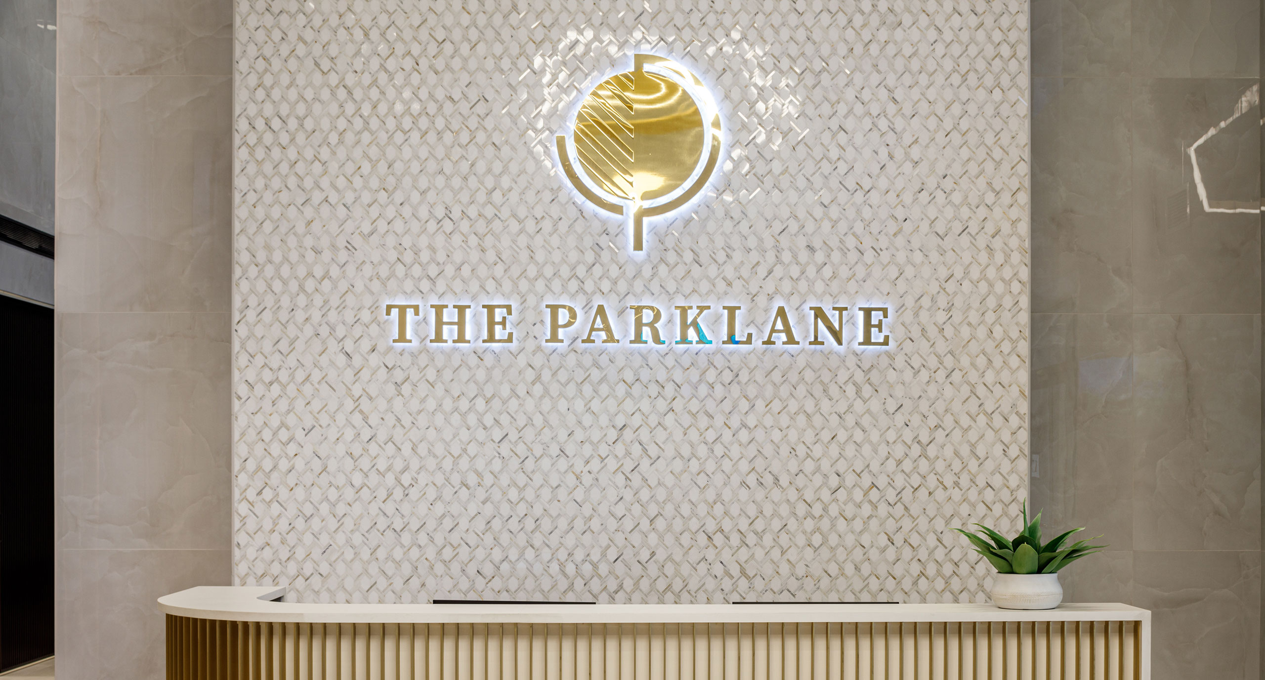 The Parklane — photo building