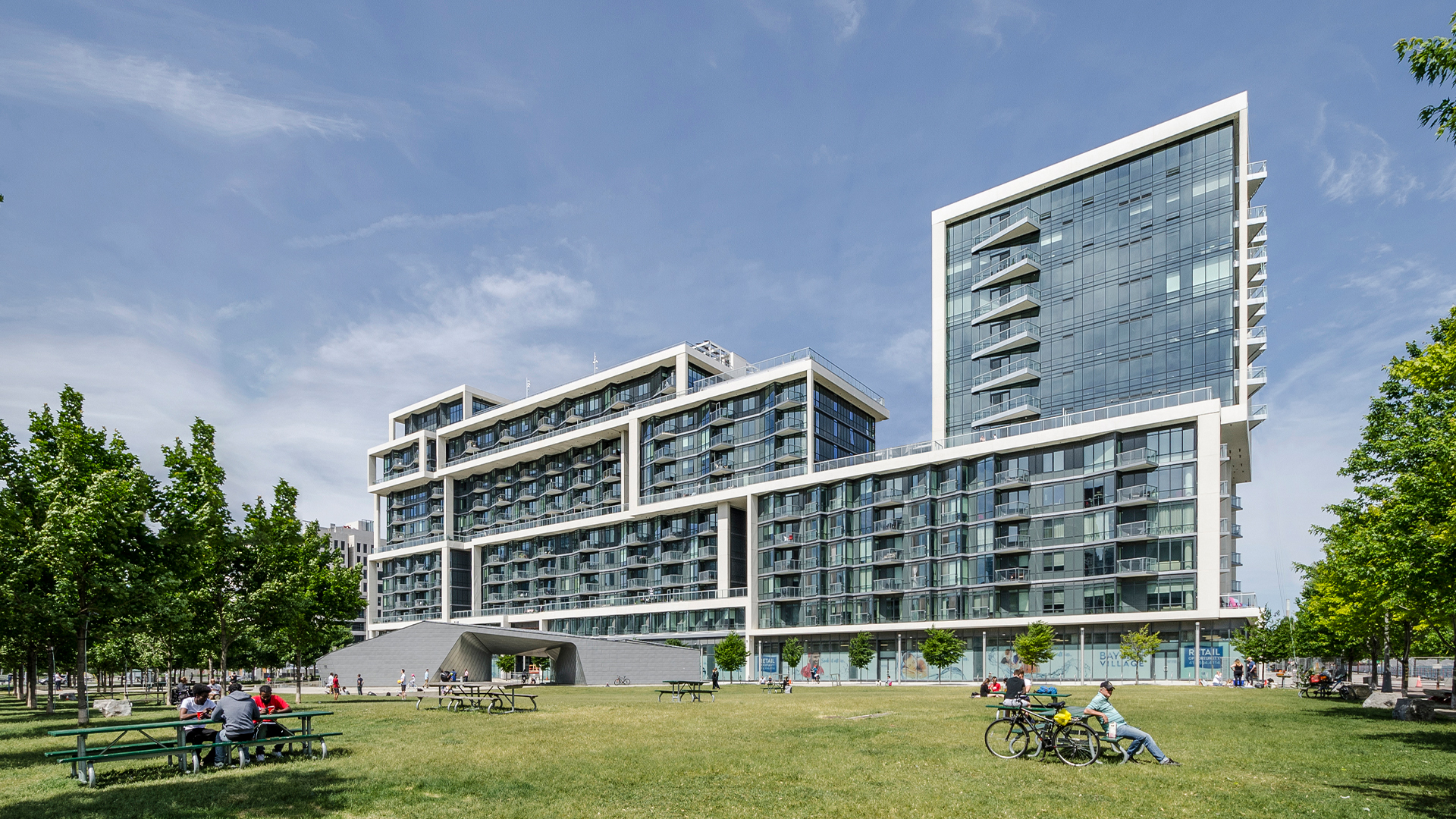 Aqualina at Bayside — photo building