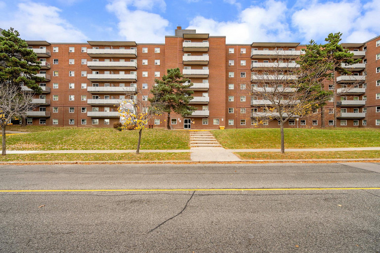 San Marino Apartments