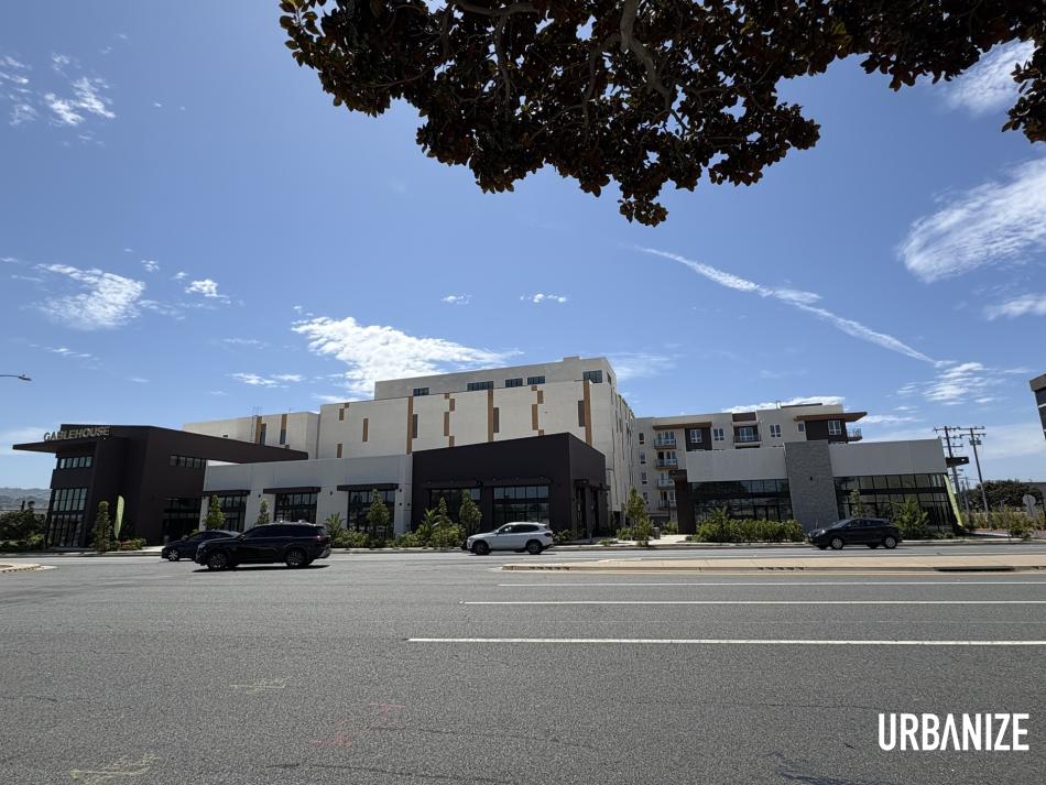 Torrance's Gable House Apartments — photo building
