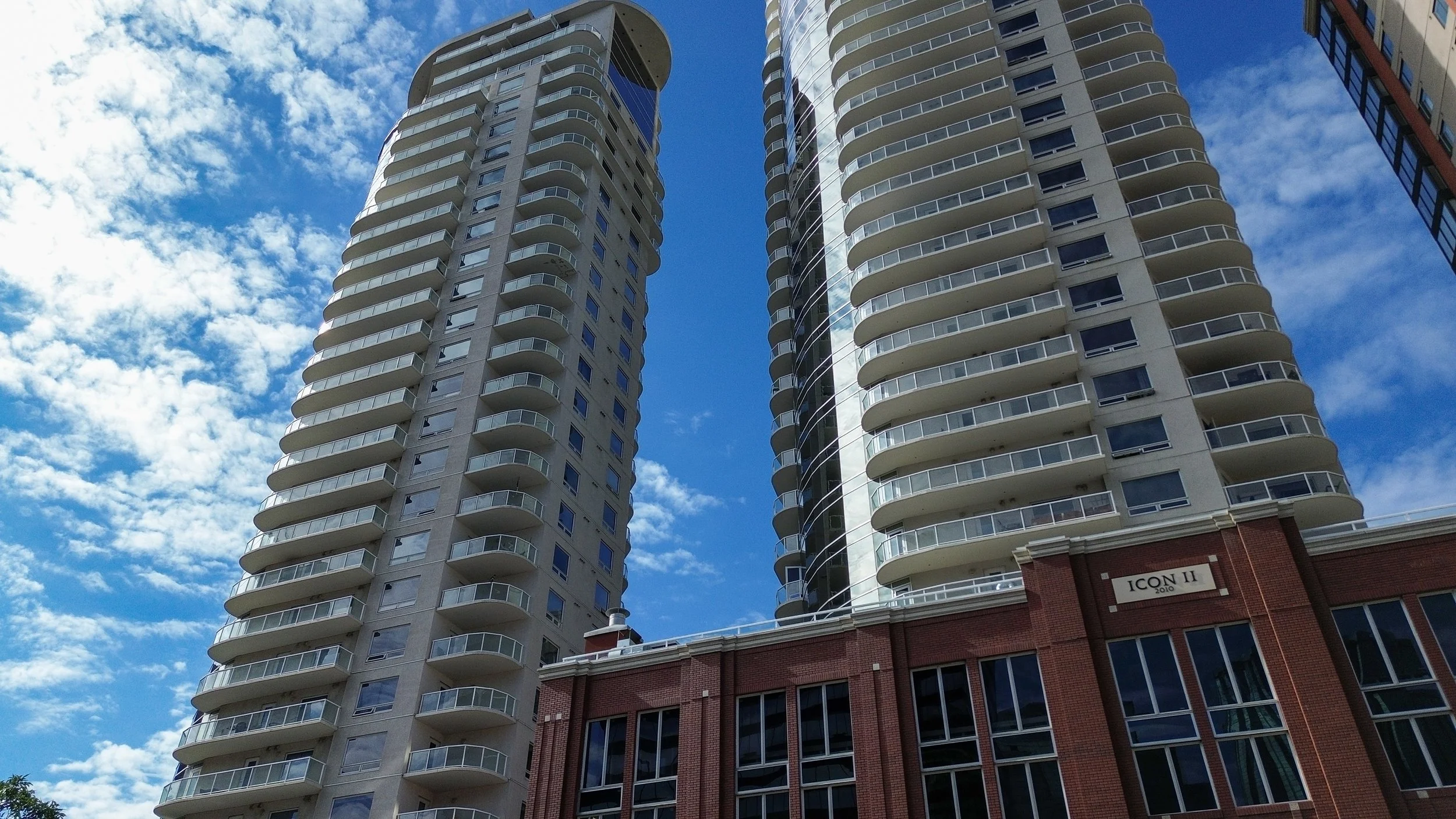 Icon Towers — photo building