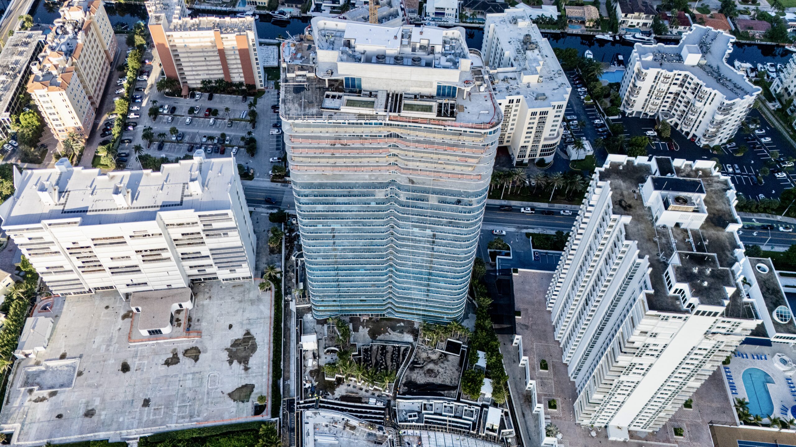 Ritz Carlton Pompano — photo building