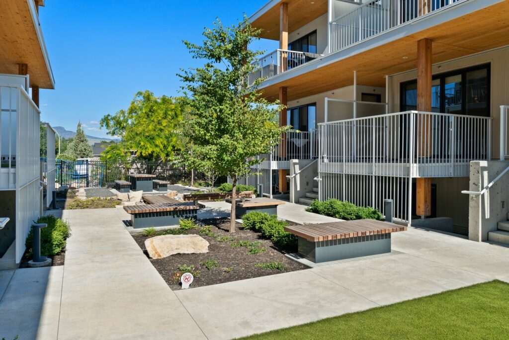 Ledge on Lakeshore — lifestyle amenity