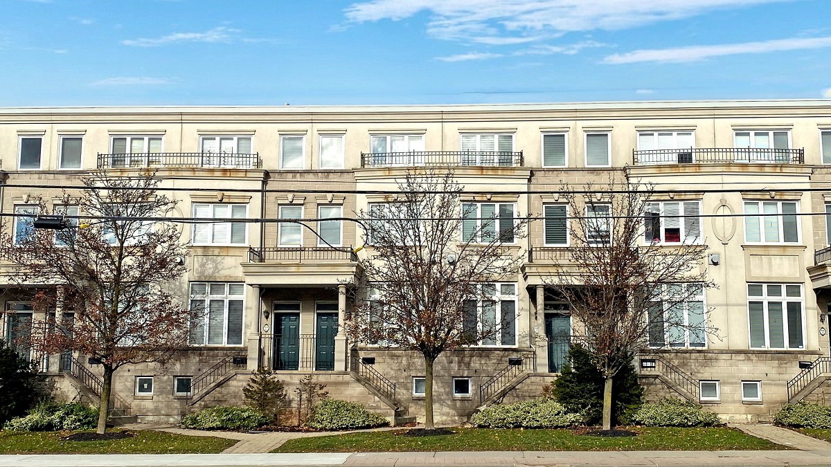 ELM Kensington Residences — photo building
