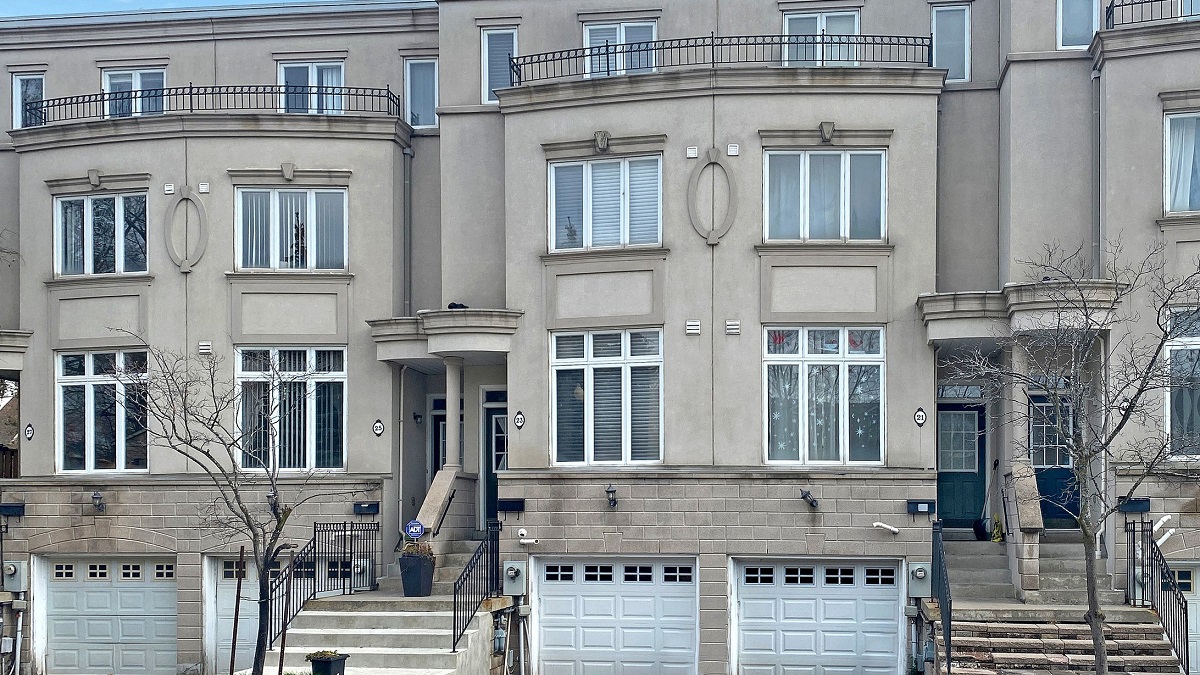 ELM Kensington Residences — photo building