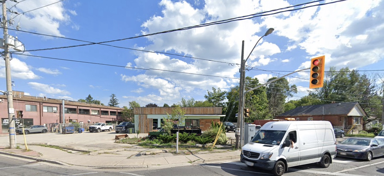 797 O'Connor Drive Condos — photo building