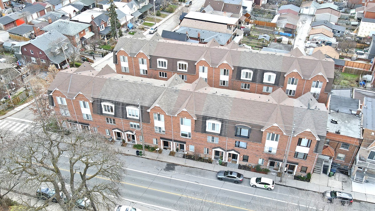 ELM Davenport Residences — photo building