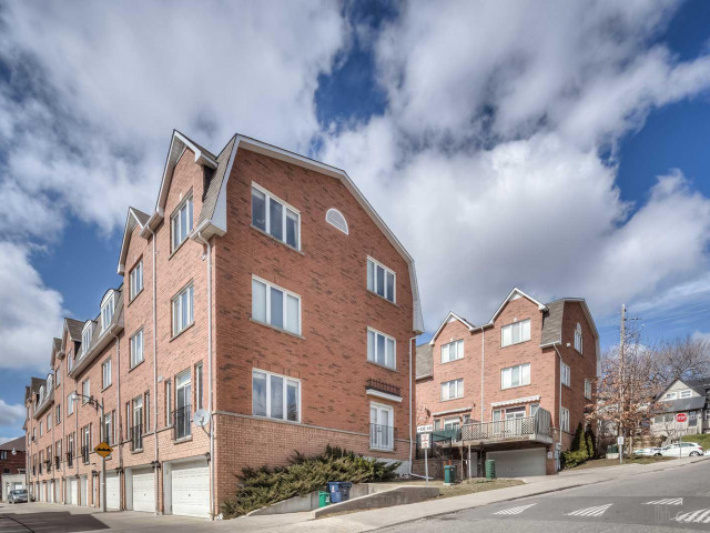 ELM Davenport Residences — photo building