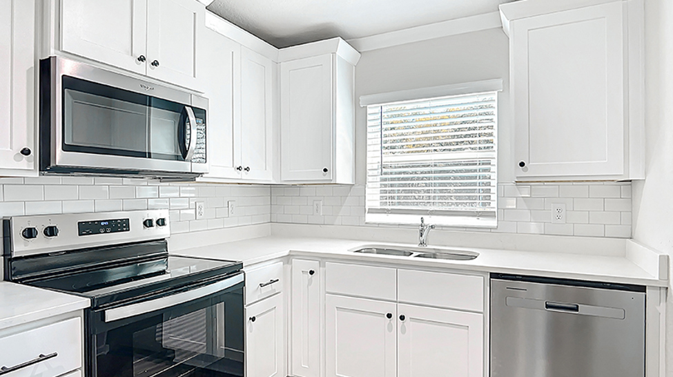 9195/9197 N Peachtree Way — interior rendering