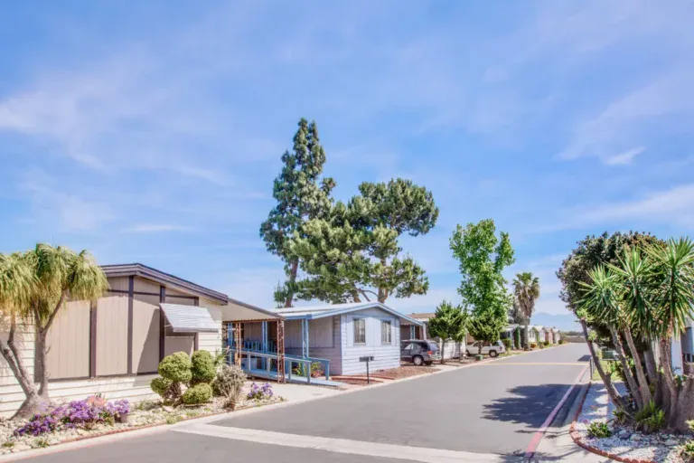 Arrowhead Estates — photo building