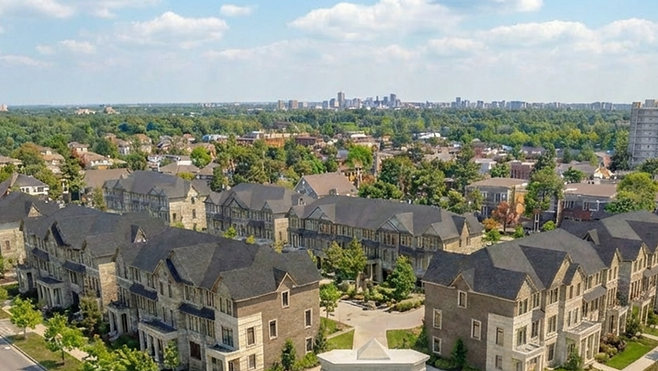 Manors on Mayfield Whitby — aerial rendering