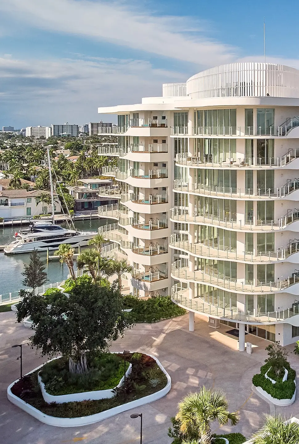 Pier Sixty-Six Residences — photo building